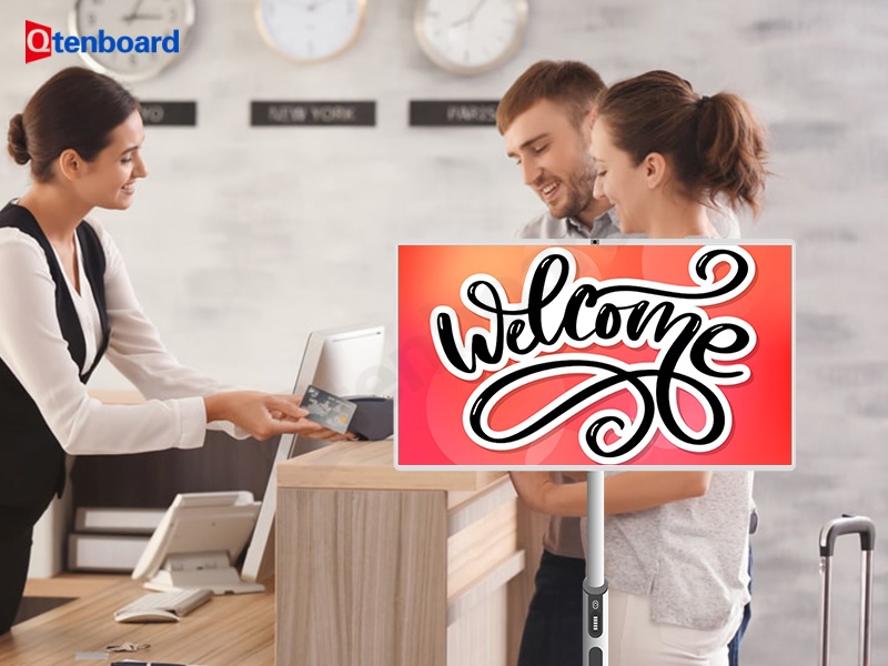 Reinvent Lobby Luxury: Qtenboard Portable TV Tablet’s Contactless Concierge Experience
