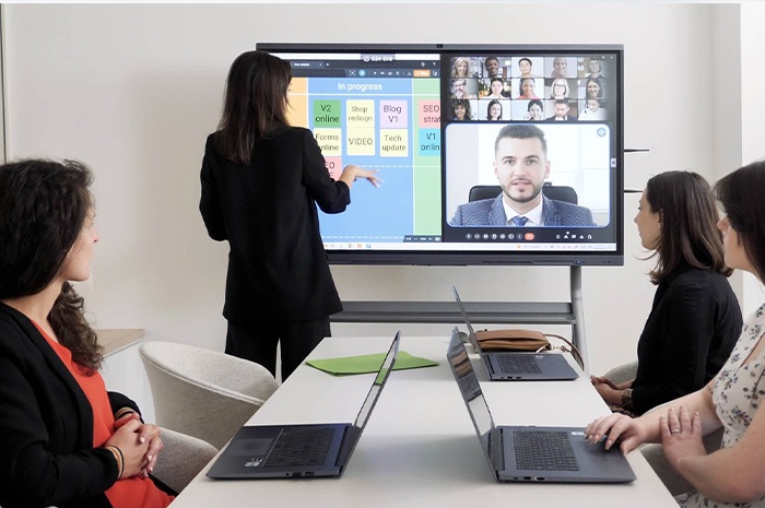 Confident Writing: Qtenboard's intelligent anti-palm accidental touch technology