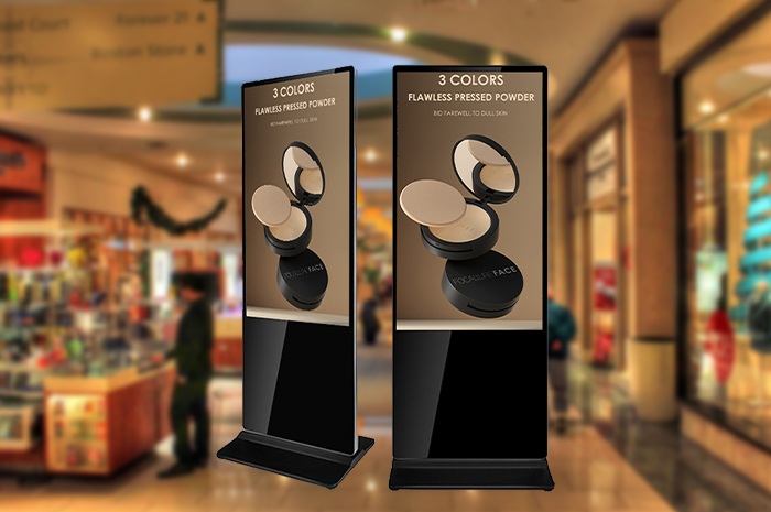 Digital Signage vs Traditional Advertising: Which Works Better for Brands?