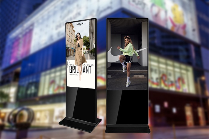 Digital Signage vs Traditional Advertising: Which Works Better for Brands?