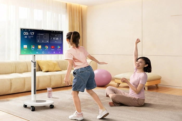 Qtenboard Smart Companion: The All-Round Star of Smart Home Living