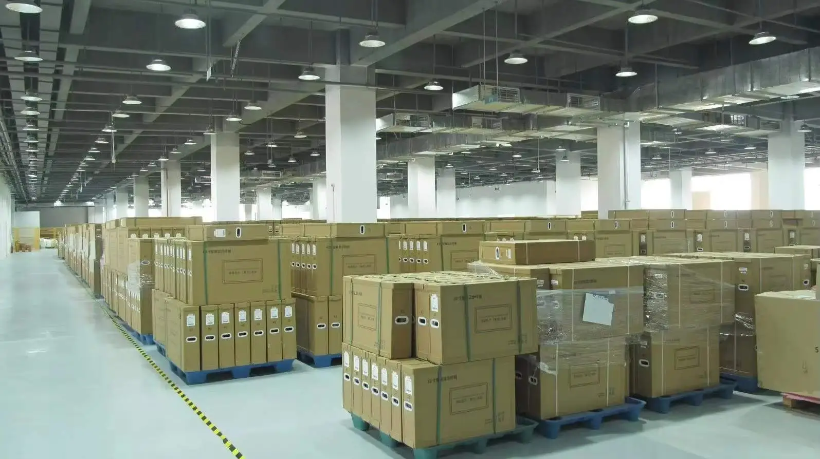 Interactive Flat Panel Display for Classroom Learning