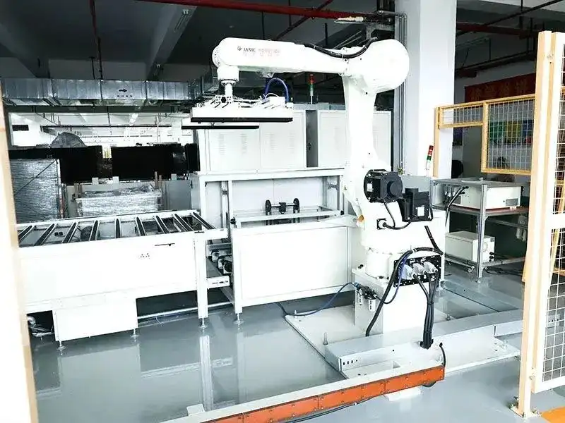 Shenzhen Qunmao Display Technology Co., Ltd.